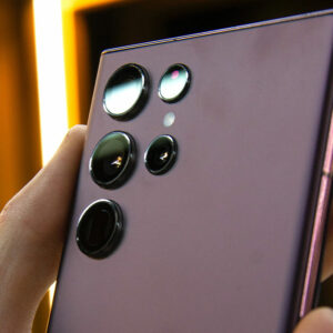 Top AT&T pre-order offers on Samsung Galaxy S22